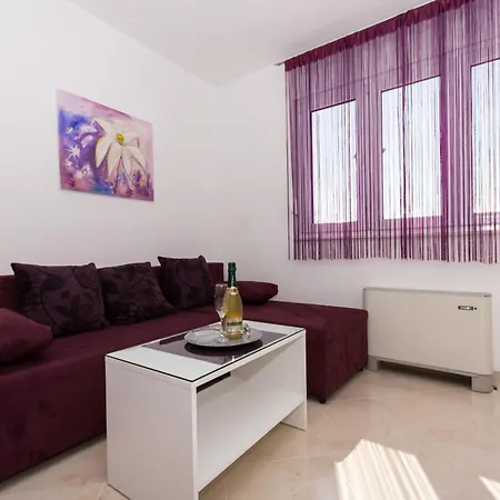 Braco Apartment